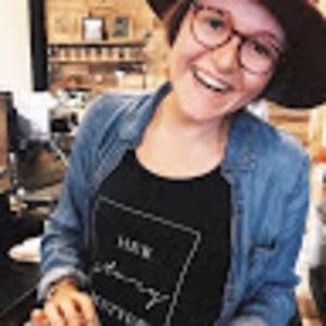 Meet your Posher, Joelle